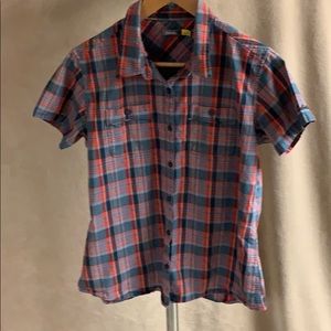 Cabela’s short-sleeved button-down shirt